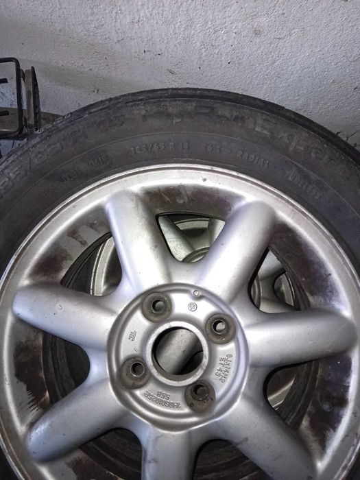 Roți aliaj passat b4 185 65 r14,ET 45,4 prezoane