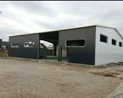 Vand hala metalică de 49×11×4
Schelet metalic din europrofile in baza