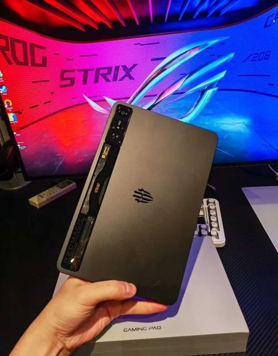 ZTE Nubia RedMagic Pad Pro 8 Gen 3