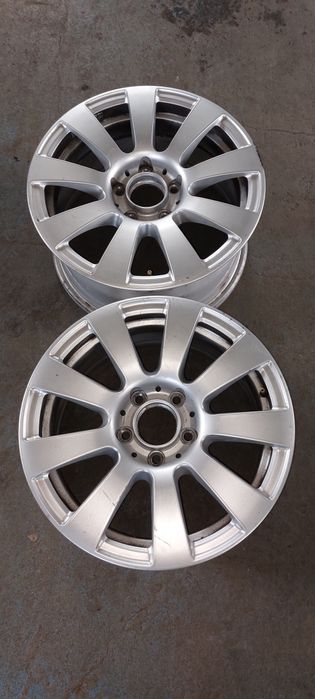 Vând jante de Mercedes
