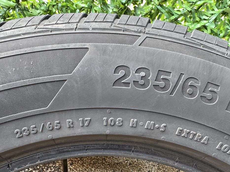 235 65 17 Continental