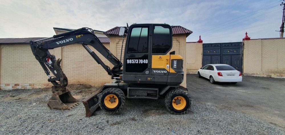 Ekskavator xizmati sam ekskavator