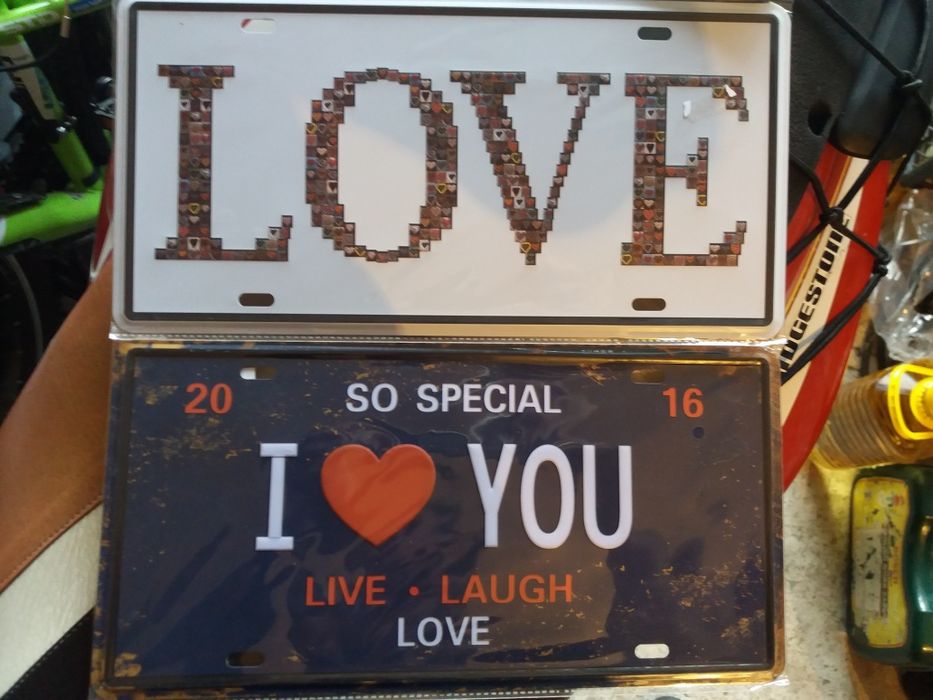 Метални табел 30×20 и 11×70 и други