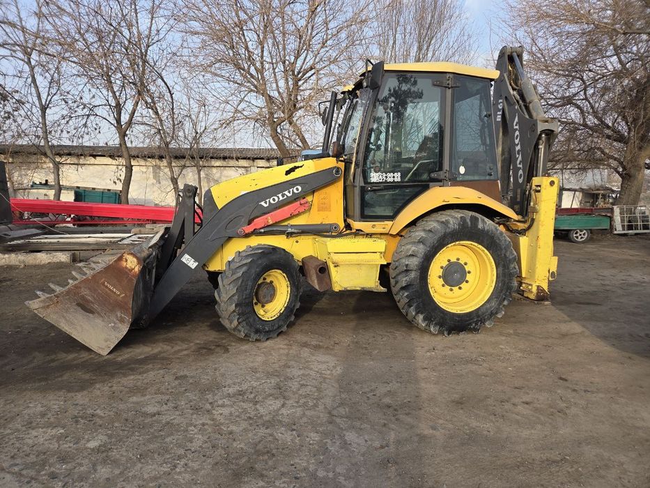 Volvo Bel Ekskvator sotladi