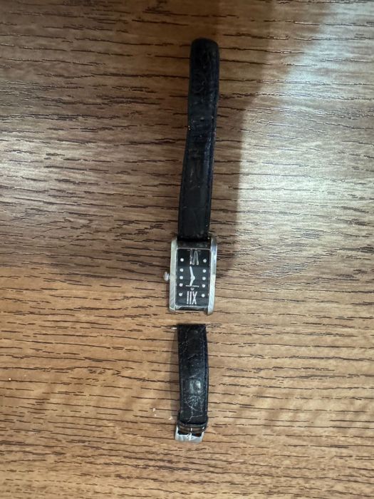 Продам часы женские