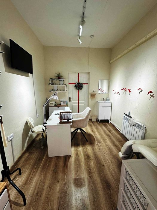 Аренда Маникюр Педекюр Салона на аллее Гагарина Маникюрный Педикюрный