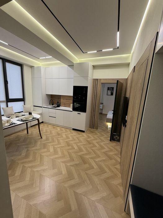 Oʻzimniki kunlik kvartira navastroyka 3 hona ayraport oldida 60$