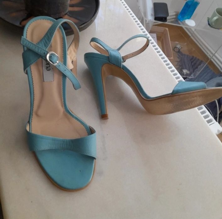 Sandale albastre piele nr 37 Clujeana
