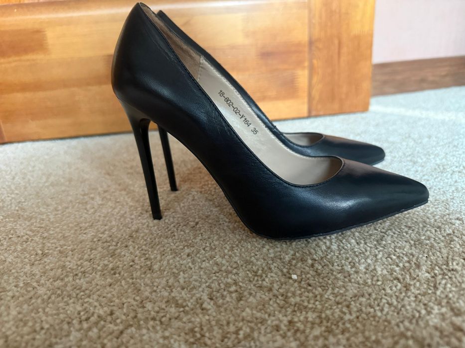 Туфли женские 35 размер