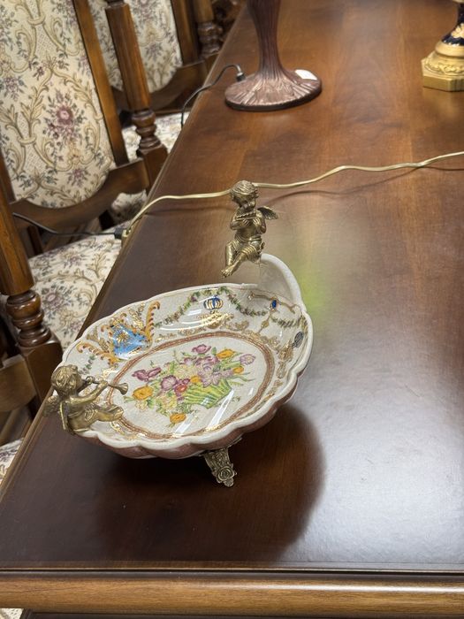 Fructiera din portelan craquelle si ornamente din bronz