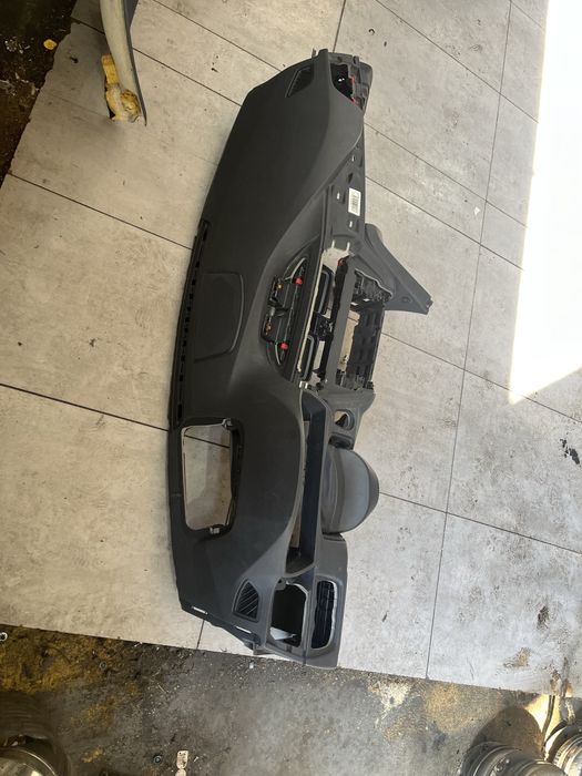 Арматурно табло бмв 3 ф30/31 ( armaturno tablo bmw 3 f30/31 )