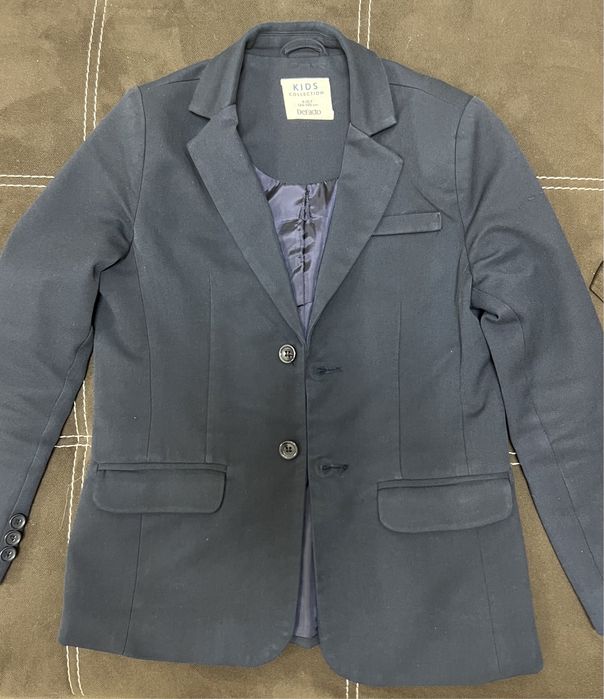 Продам школьный костюм для мальчика