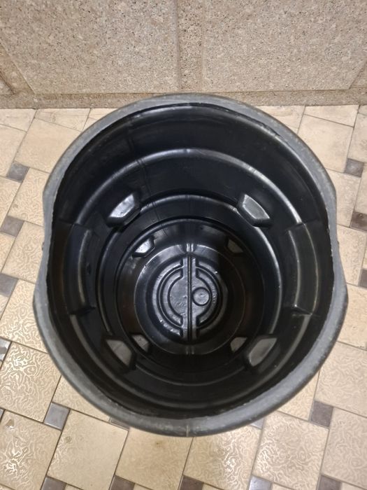 Бочка пластик. Продаётся