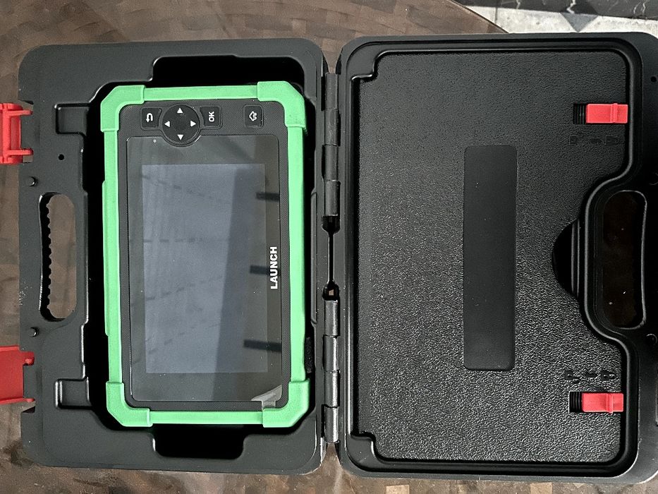 Launch CRP919 EV диагностический сканер OBD2 для электромобилей.