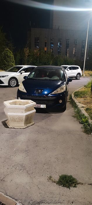 Автомобиль пежо 207