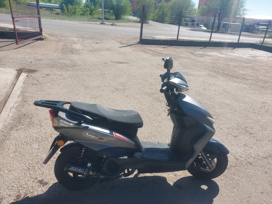 Продам скутер M12