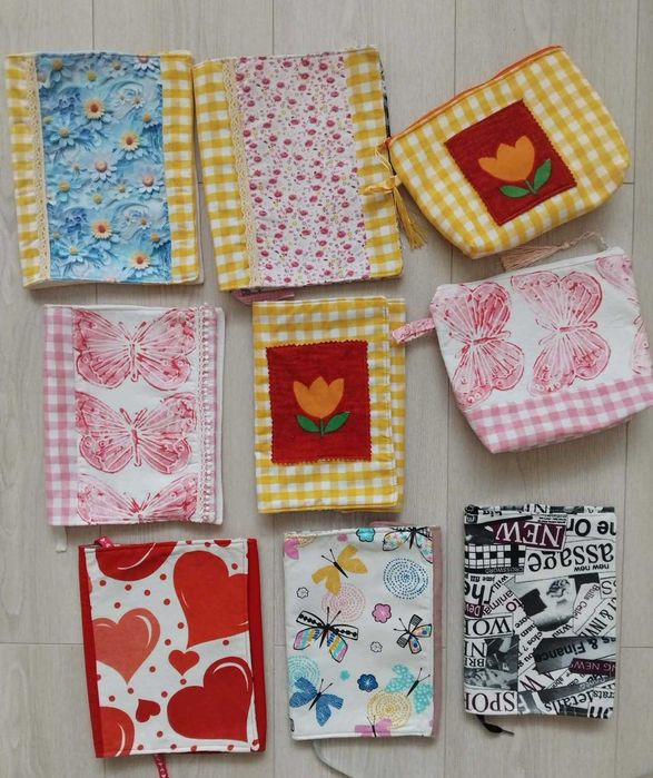 Текстилни дрешки за книги