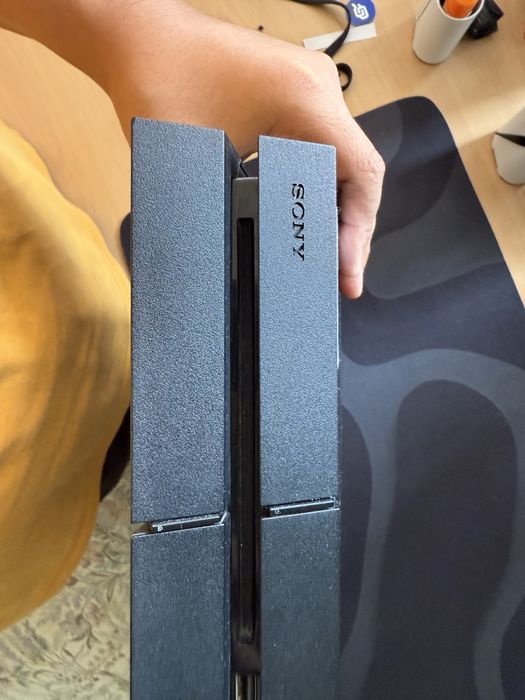 Ps4 fat (1 tb).