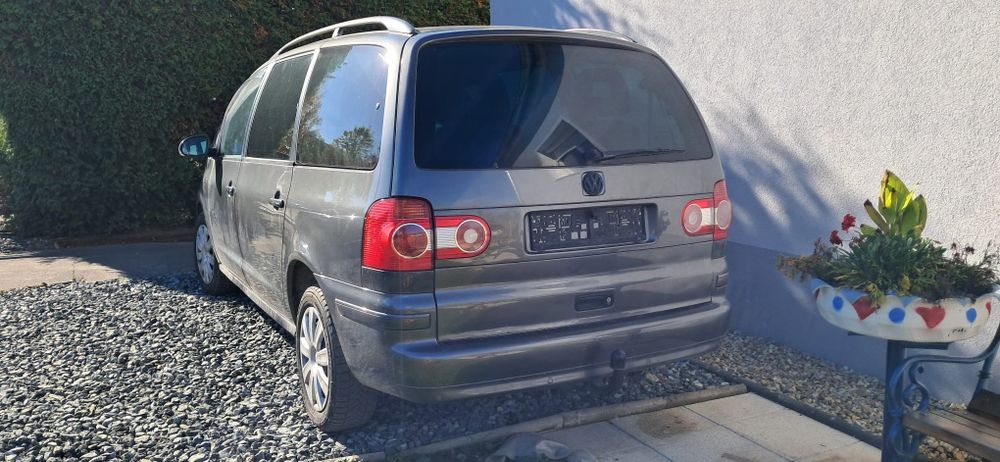VOLKSWAGEN Sharan
