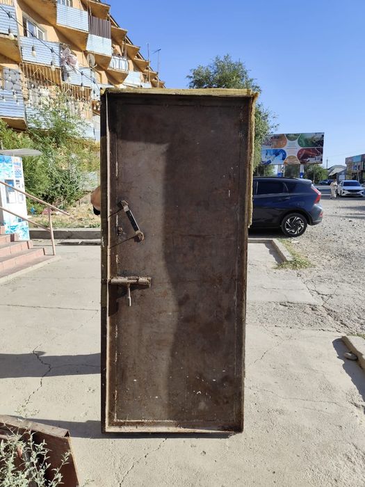 Продам железные двери