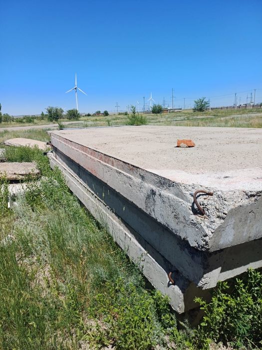Продам здания на разбор  не дорого.