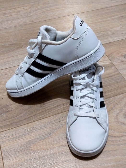 Детски спортни обувки Adidas