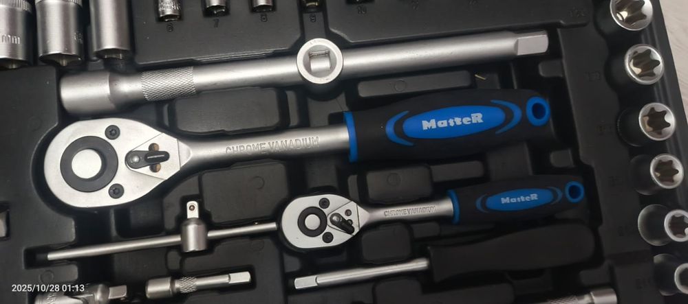 Продам автомобильный набор