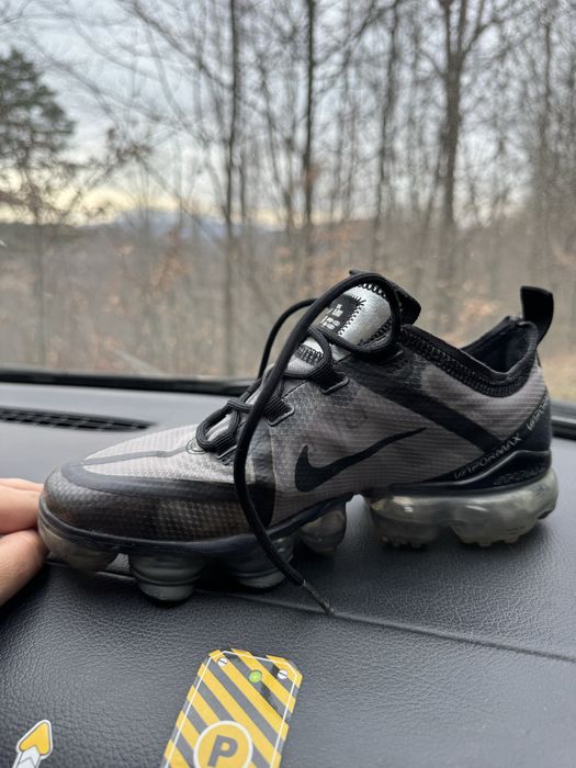 Vand adidasi vapor max marimea 36,5