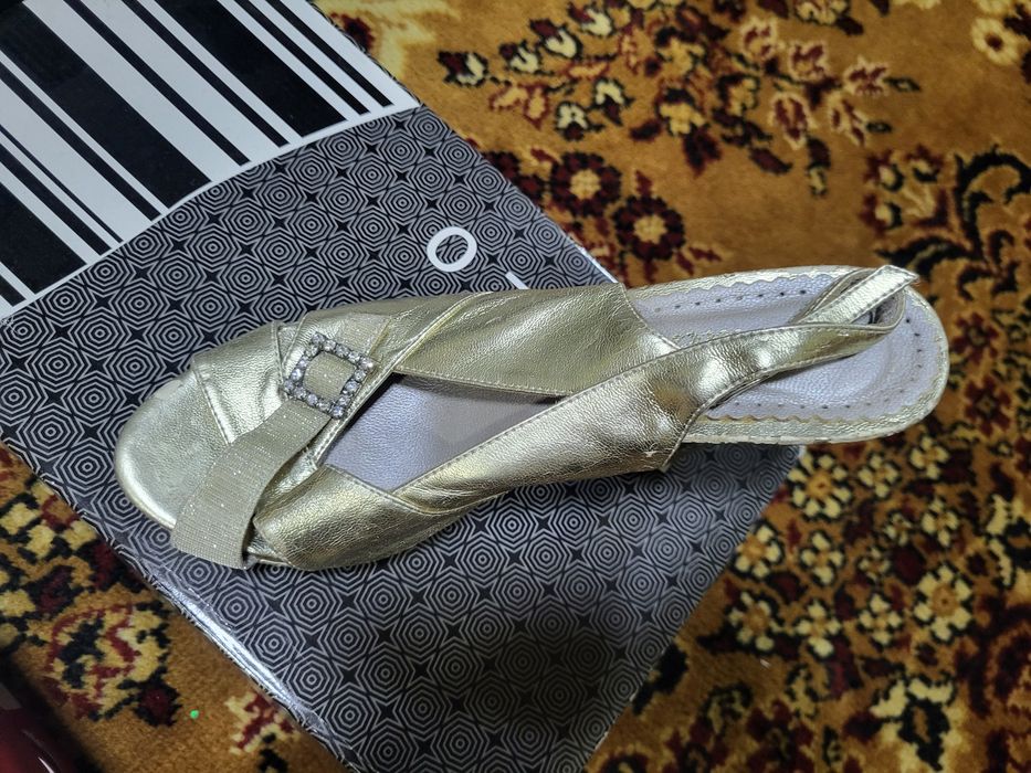 Туфли женские 39