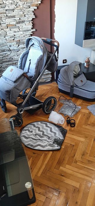 Детска количка комбинирана