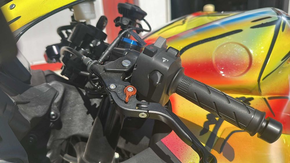 Honda CBR600RR 2025 vopsea custom unica 550km! in urcare usoara!