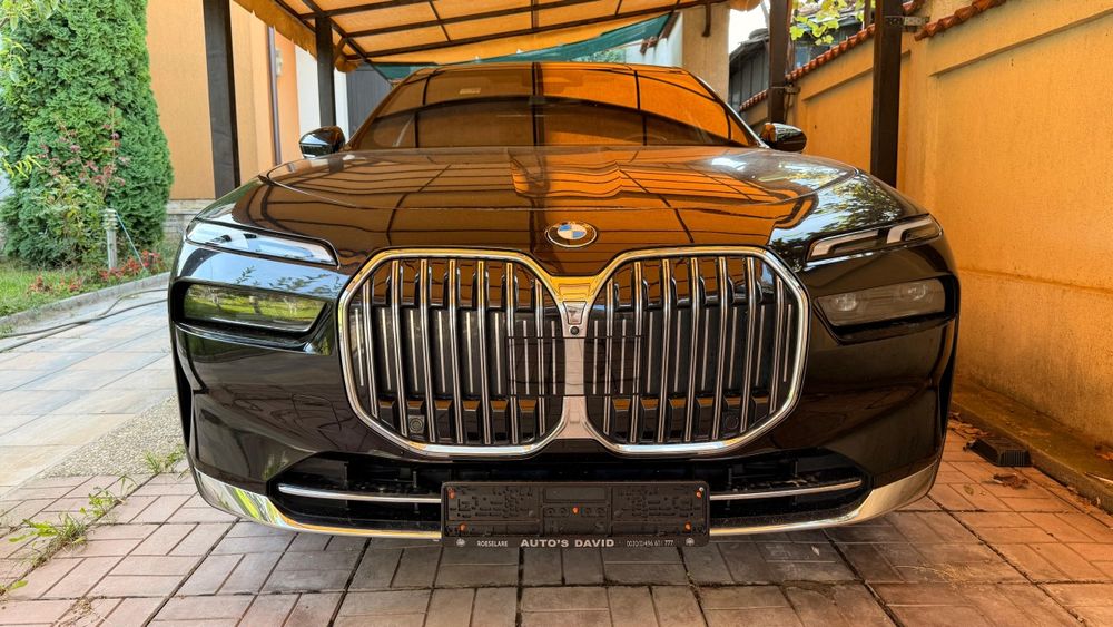 BMW Seria 7 2025 — imagine 4