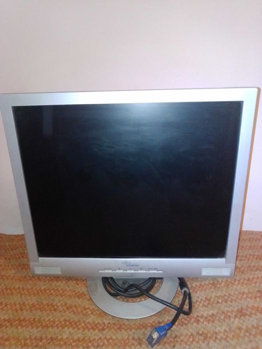 Kомпютър с монитор Lenovo ThinkCentre M58p 7630