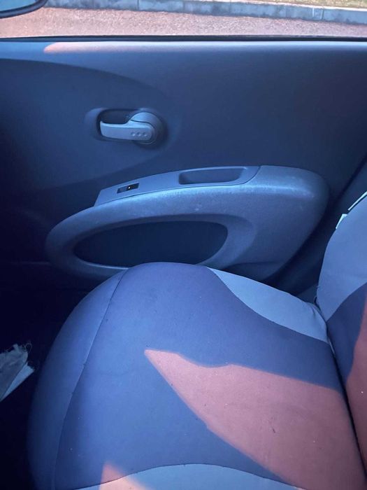 Vand auto NISSAN MICRA 1,2 , 2003