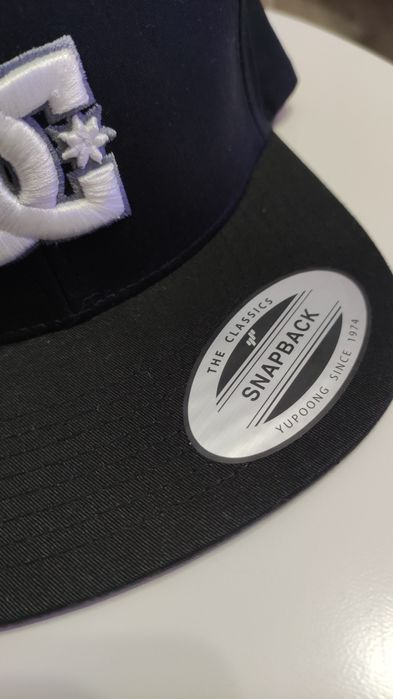 DC Shoes шапка с козирка
