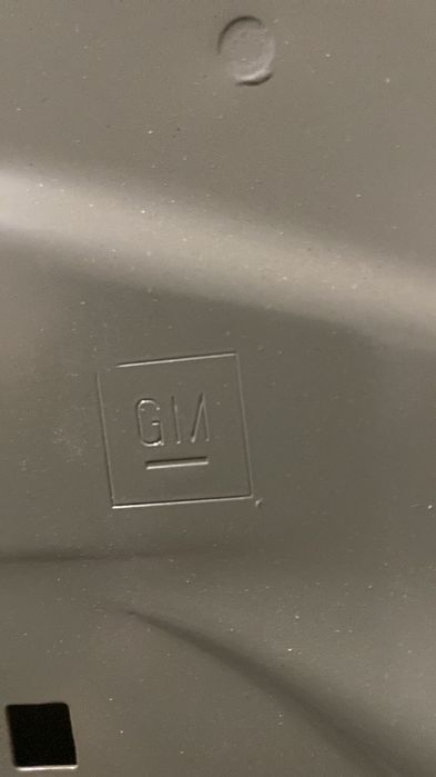 Chevrolet Onix ,Дверь оригинал