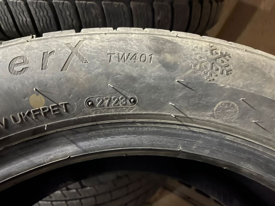 Шина автомобильнач