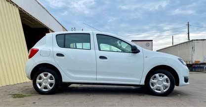 Dacia Sandero/ 10.2016/ 1.2 benz + GPL/ rate de la 480 lei pe luna