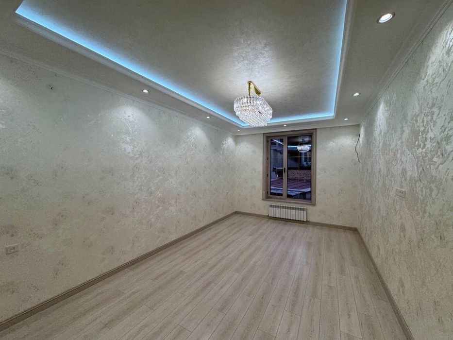 Ор-р: Ракат махалла  Продается Новый Евро Дом 3.соток 450м2 $540,000