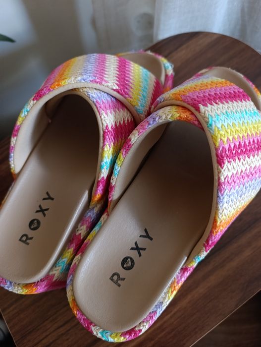 Свежи чехли  Roxy