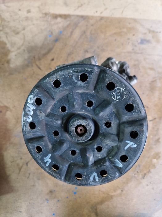 Compresor AC Toyota Rav4 2.2 2010 cod 447260-1258