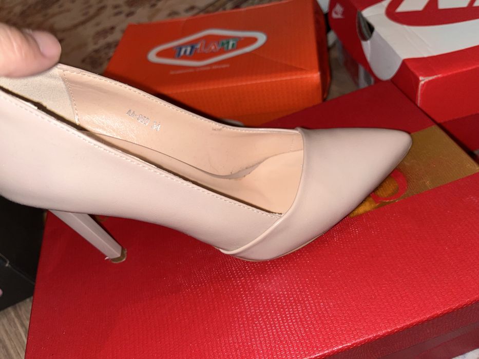 Продам туфли 2 пары