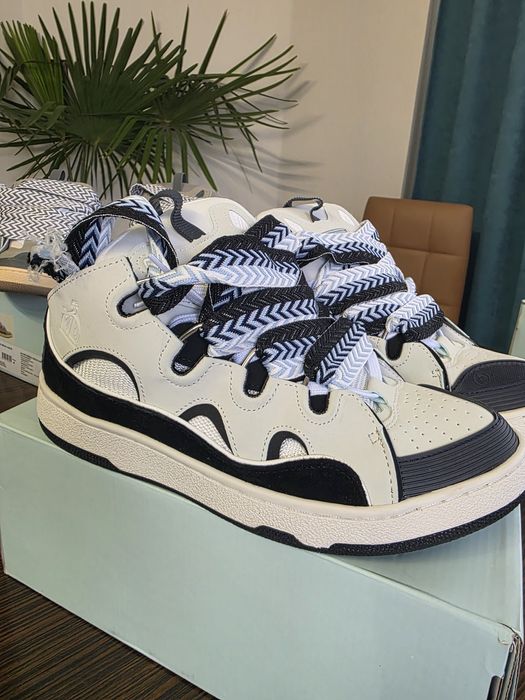 Vând Lanvin curb New 43