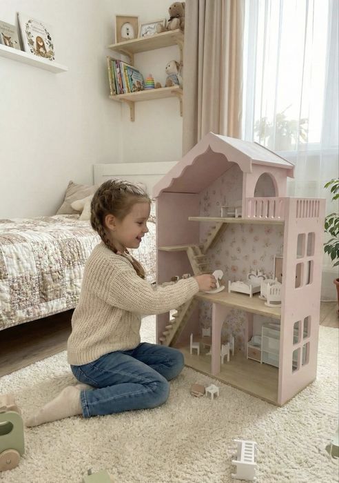 Кукольный домик натуральное дерево. Домик для барби.