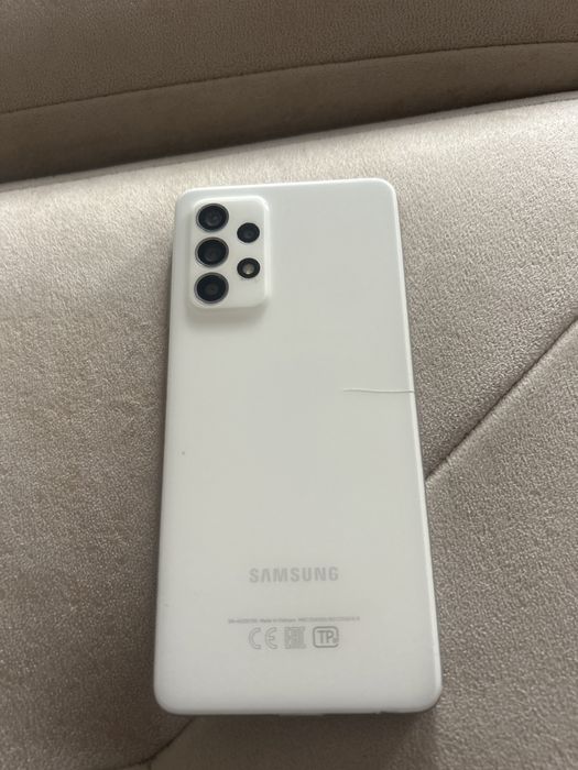 Самсунг А52 жақсы жағдайда. Жасап тұр барі