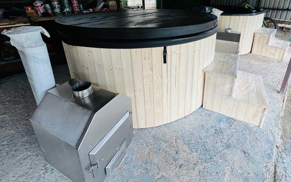 Ciubăr XXL Ø 2,25 m – 9-10 pers, aeromasaj & LED, livrare!