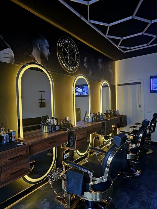 Обзавеждане за  Бръснарски салони