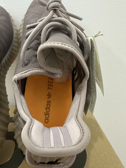 Adidas Yeezy 350 V2 - Noi