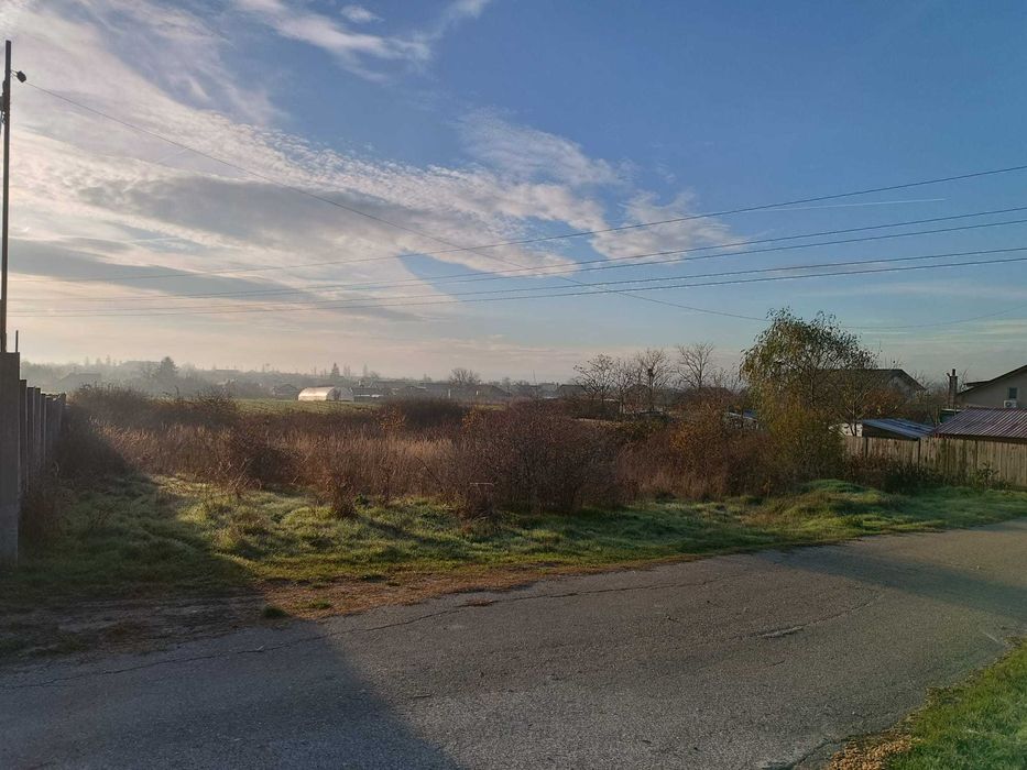 Teren de vanzare Brădești 1700 mp