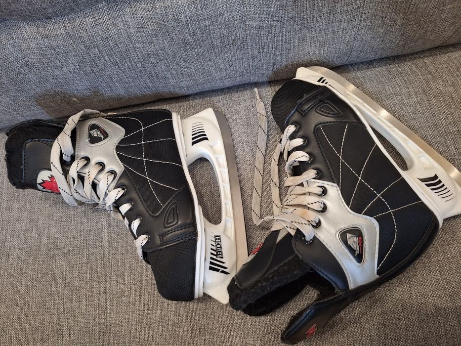 хокейни кънки Canada 37